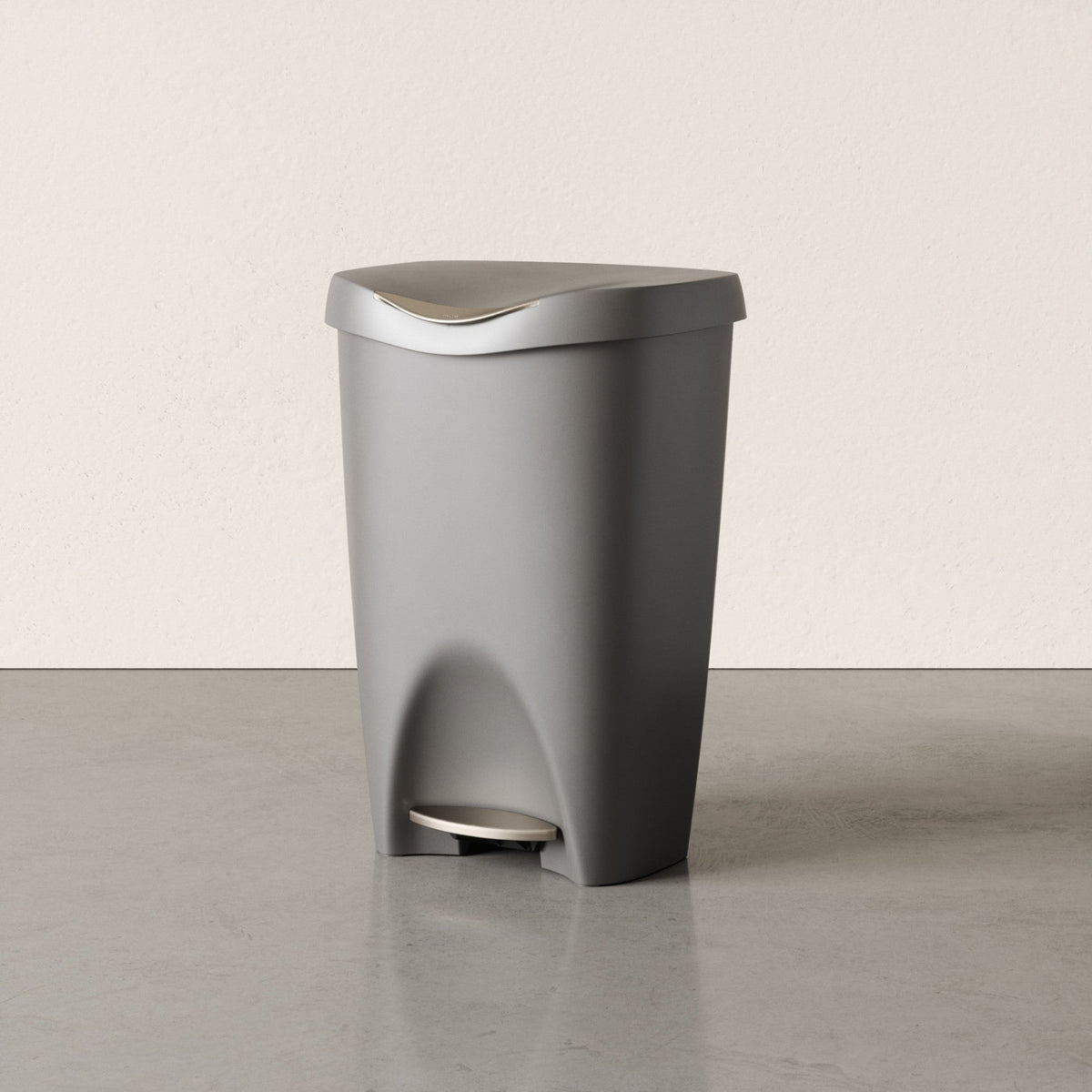 Brim Step On Trash Can