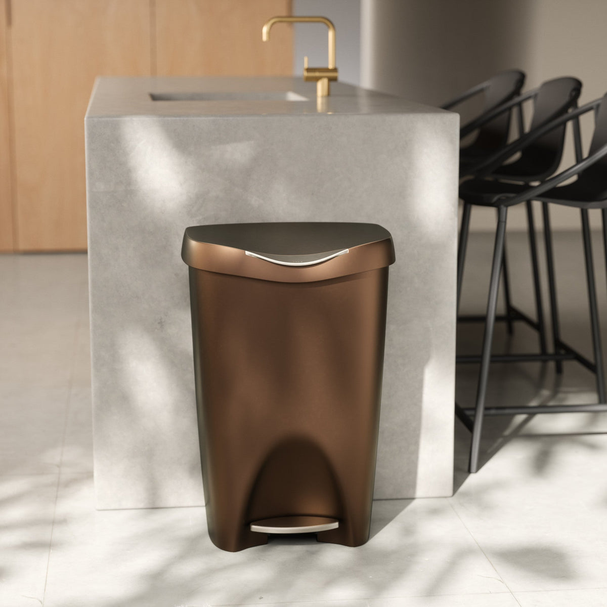 Brim Step On Trash Can