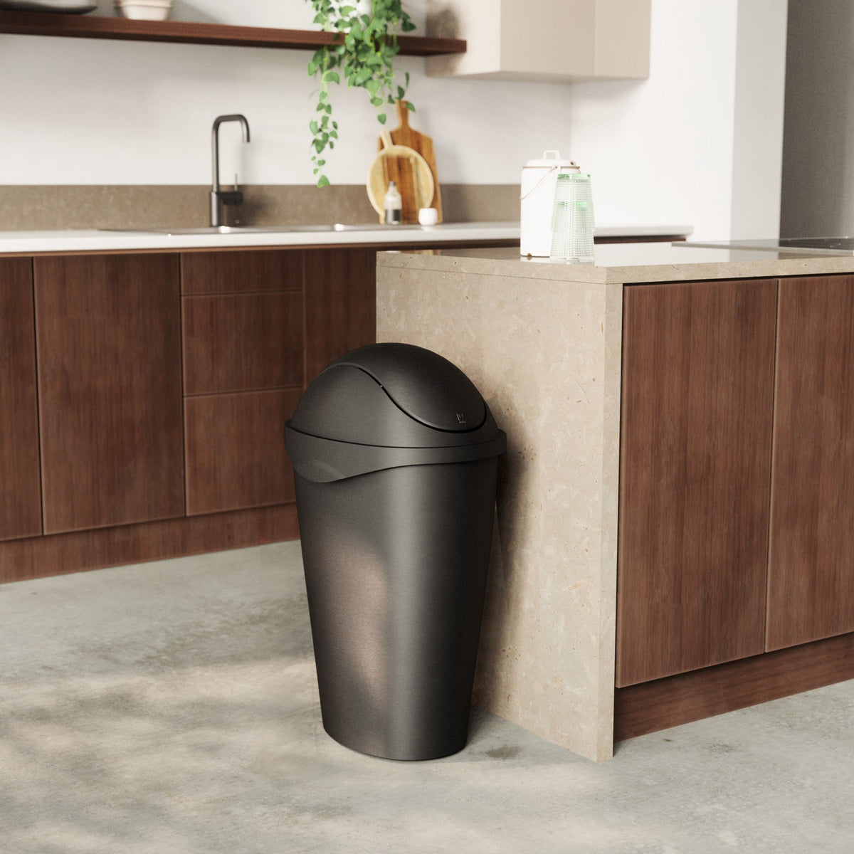 Swinger Trash Can